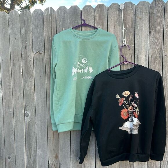 Pair of SHEIN sweatshirts designed pullover size medium - Picture 1 of 13